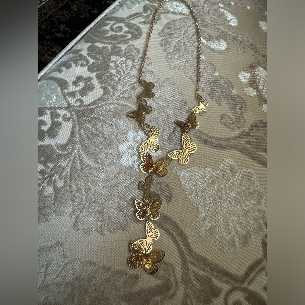 Butter fly necklace